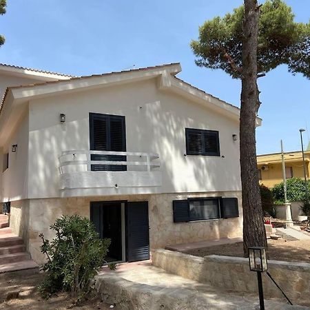 Casa Vacanze Amiche Del Mare Pulsano Eksteriør bilde