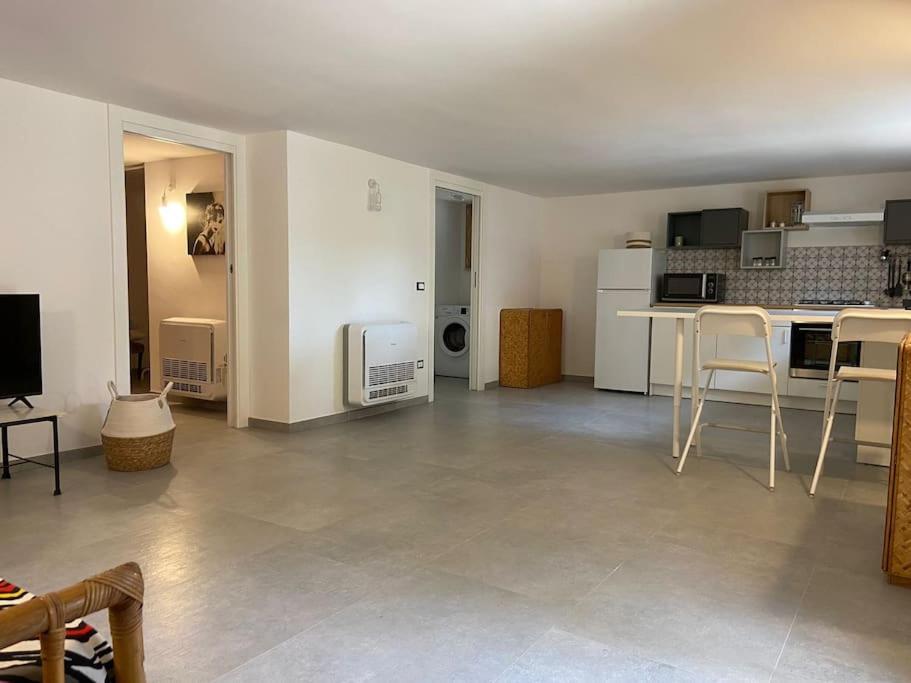 Casa Vacanze Amiche Del Mare Pulsano Eksteriør bilde