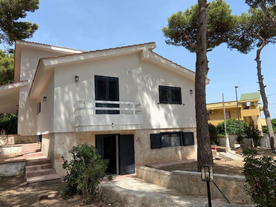 Casa Vacanze Amiche Del Mare Pulsano Eksteriør bilde